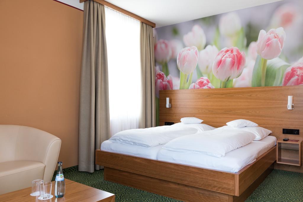 Buergerbraeu Hotel Юберлинген Екстериор снимка